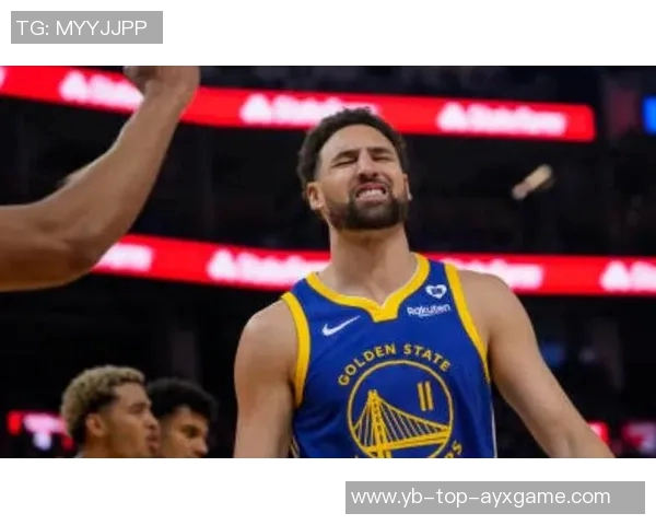 克莱状态低迷半场表现惨淡仅得3分4篮板1助攻 克莱状态低迷半场表现惨淡仅得3分4篮板1助攻